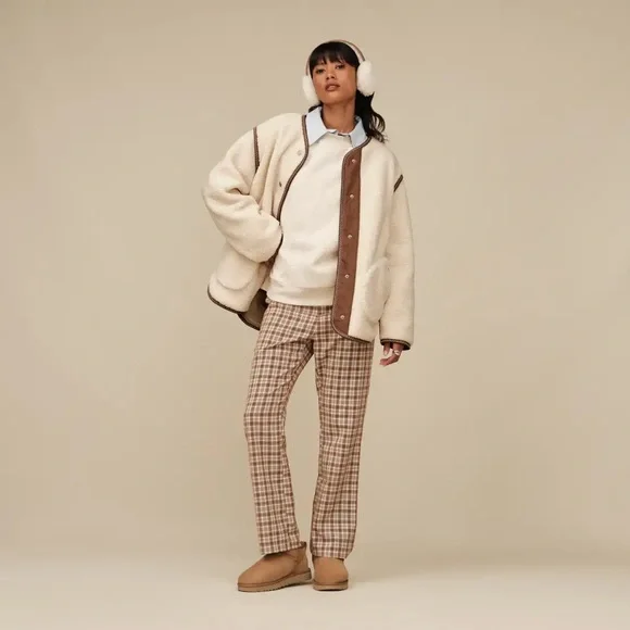 UGG Boots Classic Ultra Mini in Chestnut - Picture 6 of 14